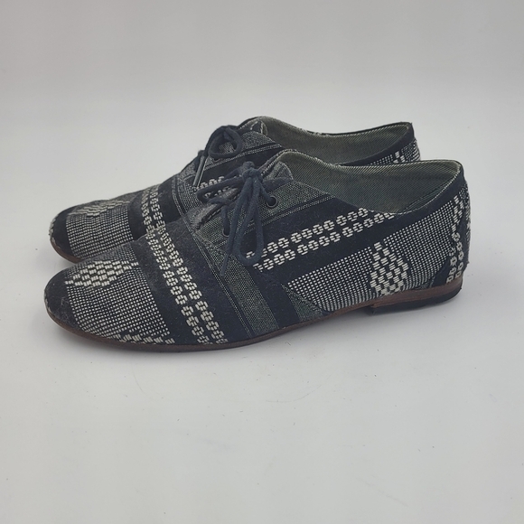 Osborn Oxfords -Discontinued Guatemalan Print- 37 - Picture 2 of 12